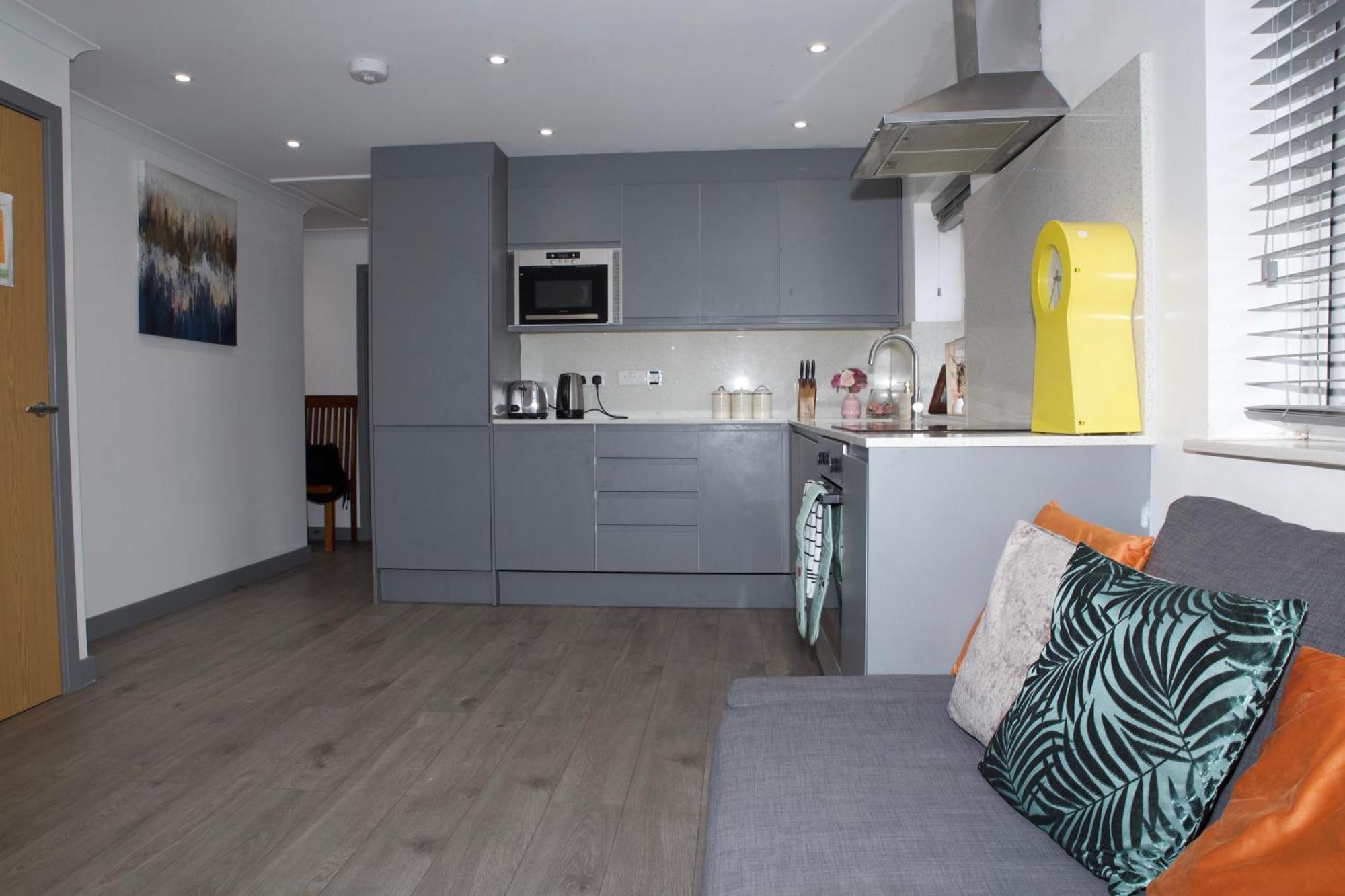 Spacious Modern 2 Bed Flat In City Centre レディング エクステリア 写真