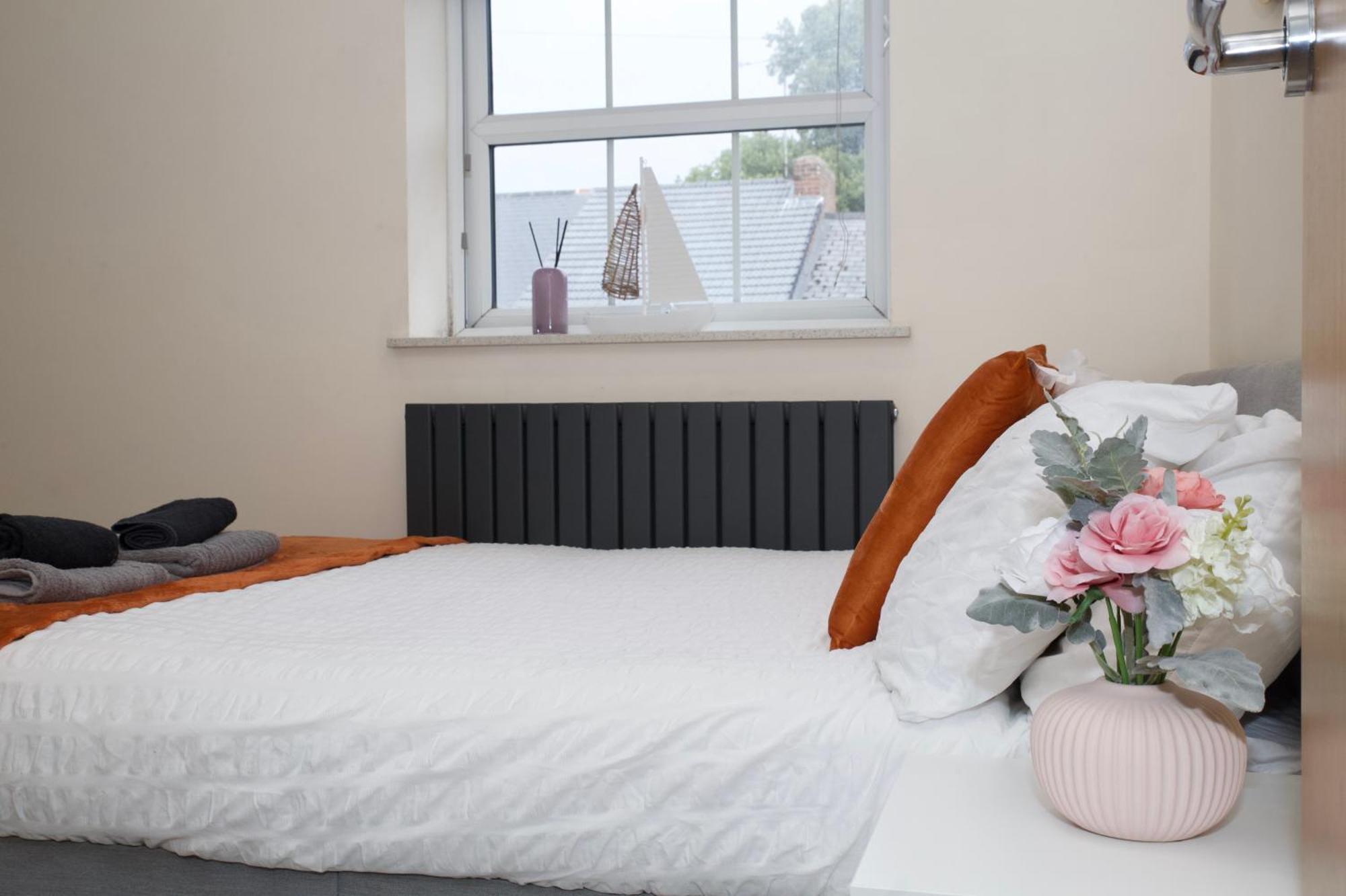Spacious Modern 2 Bed Flat In City Centre レディング エクステリア 写真