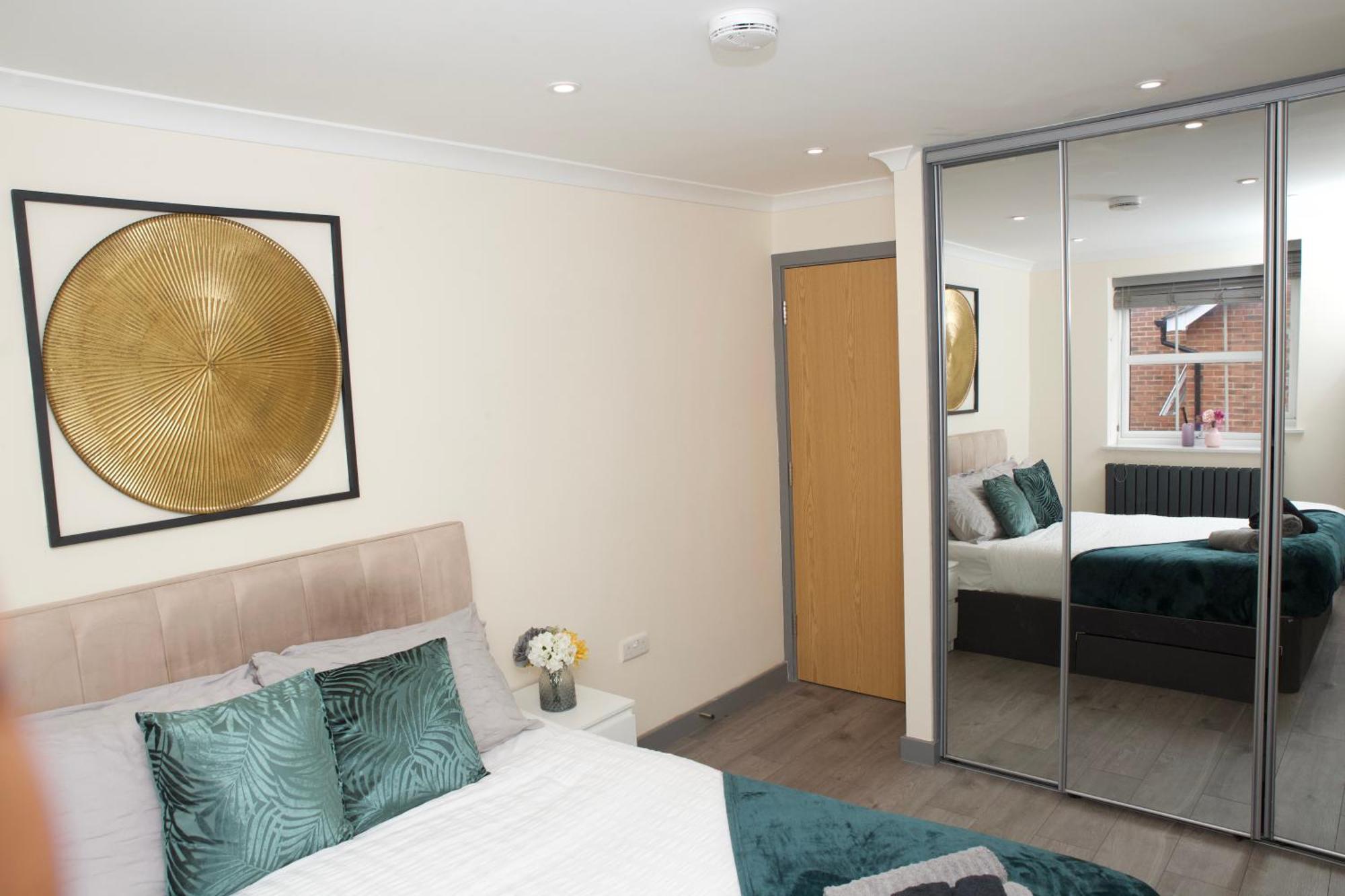 Spacious Modern 2 Bed Flat In City Centre レディング エクステリア 写真